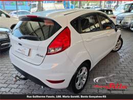 FORD - FIESTA - 2013/2014 - Branca - R$ 42.900,00