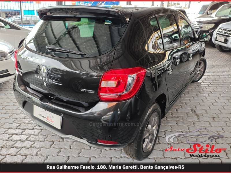 RENAULT - SANDERO - 2018/2019 - Preta - R$ 49.990,00