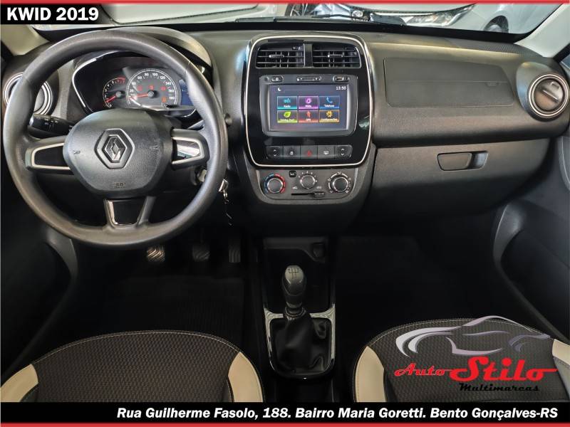 RENAULT - KWID - 2018/2019 - Laranja - R$ 39.900,00