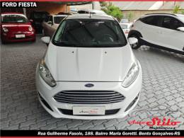 FORD - FIESTA - 2015/2015 - Branca - R$ 49.900,00