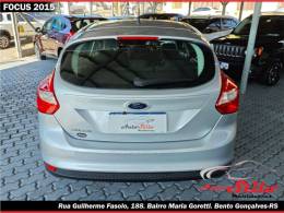 FORD - FOCUS - 2014/2015 - Prata - R$ 59.900,00