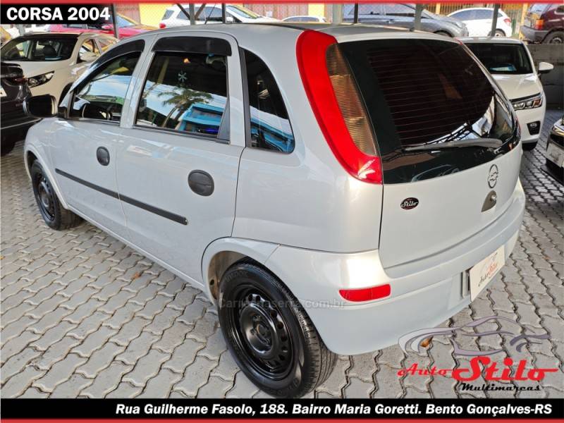 CHEVROLET - CORSA - 2003/2004 - Prata - R$ 19.900,00