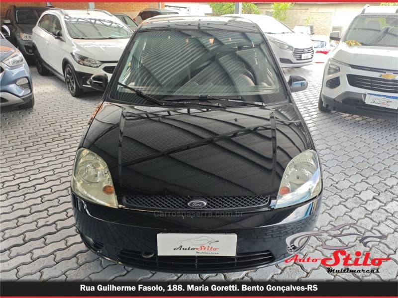 FORD - FIESTA - 2003/2003 - Preta - R$ 21.500,00