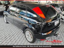 FORD - FOCUS - 2002/2002 - Preta - R$ 17.900,00