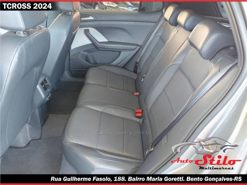 VOLKSWAGEN - T-CROSS - 2023/2024 - Prata - R$ 148.900,00