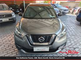 NISSAN - KICKS - 2017/2018 - Cinza - R$ 84.900,00