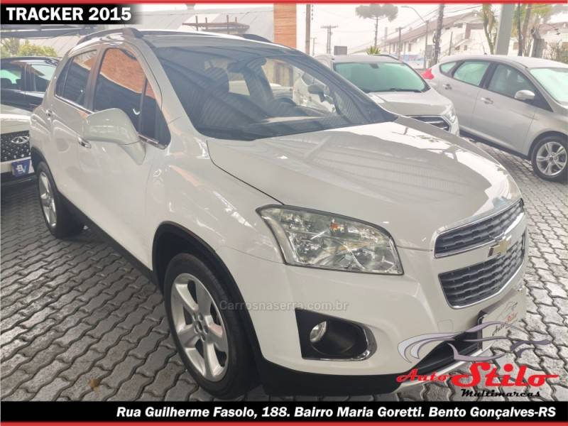 CHEVROLET - TRACKER - 2015/2015 - Branca - R$ 72.900,00