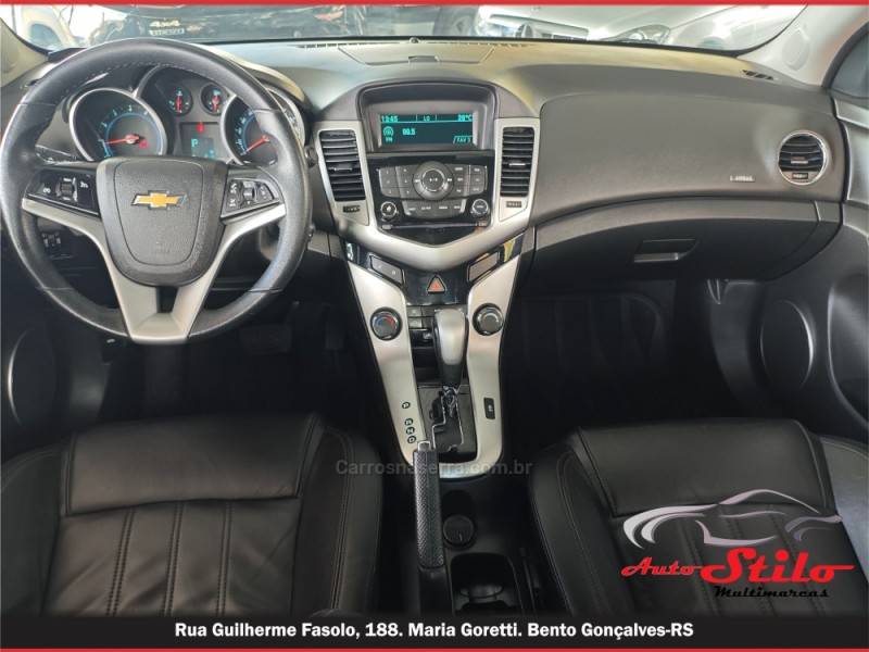CHEVROLET - CRUZE - 2015/2015 - Preta - R$ 67.900,00