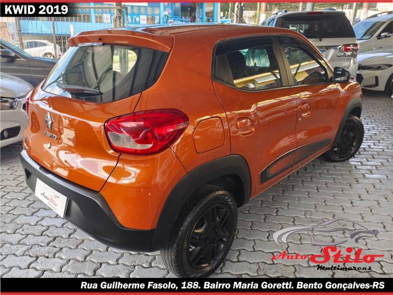 RENAULT - KWID - 2018/2019 - Laranja - R$ 39.900,00