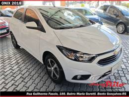 CHEVROLET - ONIX - 2017/2018 - Branca - R$ 68.900,00