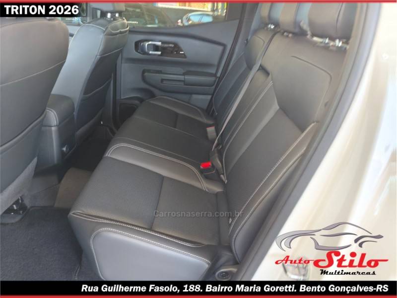 MITSUBISHI - L200 TRITON - 2025/2026 - Branca - R$ 300.000,00