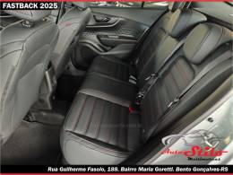 FIAT - FASTBACK - 2025/2025 - Cinza - R$ 148.900,00