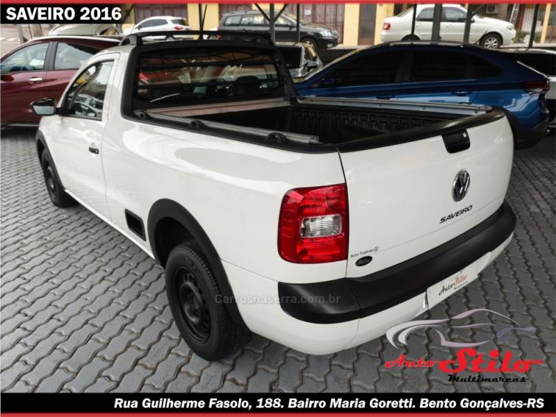 VOLKSWAGEN - SAVEIRO - 2015/2016 - Branca - R$ 49.000,00