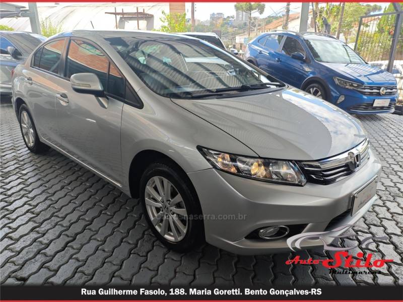 HONDA - CIVIC - 2014/2014 - Prata - R$ 76.900,00