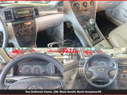 TOYOTA - FIELDER - 2005/2006 - Prata - R$ 42.900,00