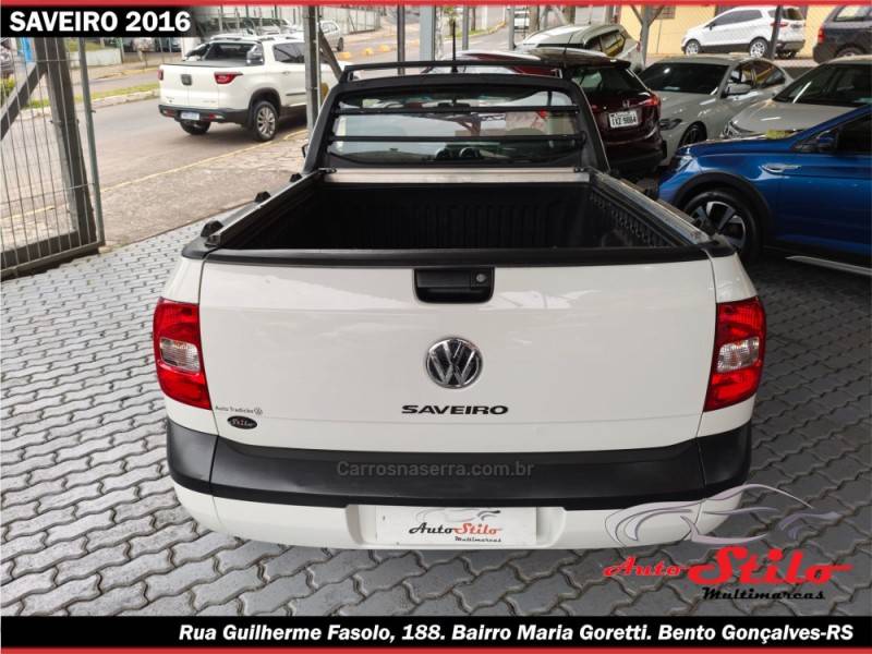 VOLKSWAGEN - SAVEIRO - 2015/2016 - Branca - R$ 49.000,00