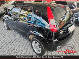FORD - FIESTA - 2003/2003 - Preta - R$ 21.500,00