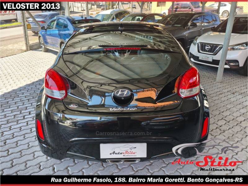 HYUNDAI - VELOSTER - 2012/2013 - Preta - R$ 65.900,00