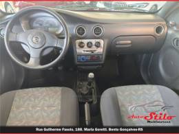 CHEVROLET - CELTA - 2002/2003 - Vermelha - R$ 19.900,00