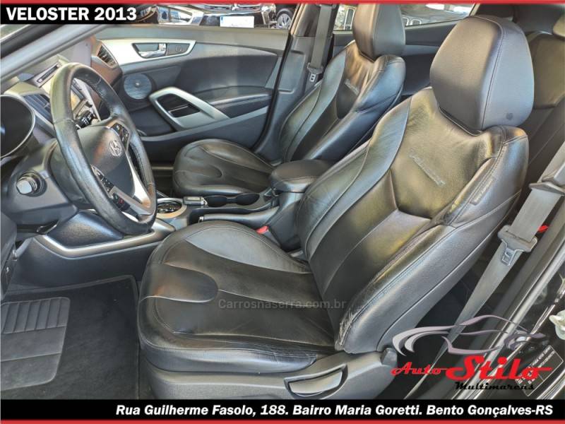 HYUNDAI - VELOSTER - 2012/2013 - Preta - R$ 65.900,00