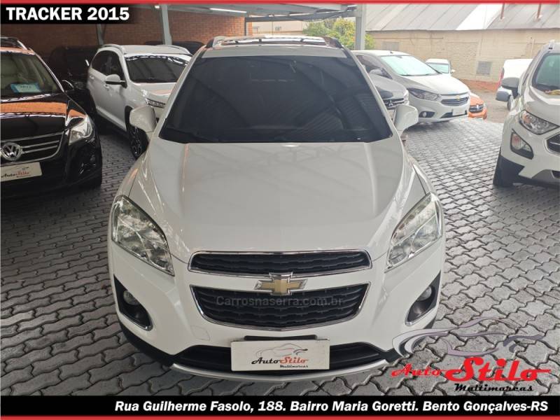 CHEVROLET - TRACKER - 2015/2015 - Branca - R$ 72.900,00