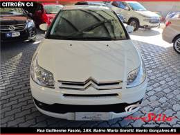 CITROËN - C4 - 2010/2011 - Branca - R$ 30.650,00