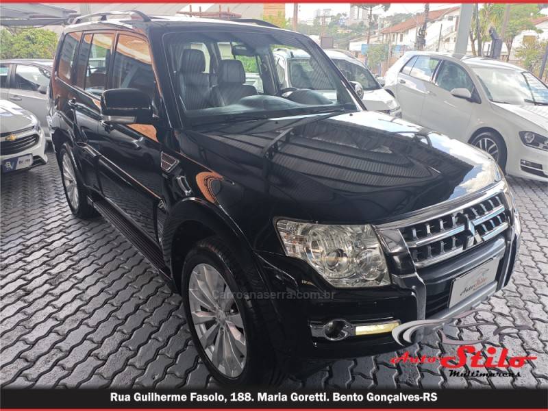 MITSUBISHI - PAJERO - 2014/2015 - Preta - R$ 154.900,00