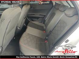HYUNDAI - HB20X - 2021/2022 - Branca - R$ 84.900,00