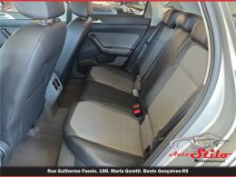 VOLKSWAGEN - POLO - 2018/2019 - Bege - R$ 84.900,00