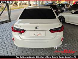 HONDA - CITY - 2022/2023 - Branca - R$ 107.900,00