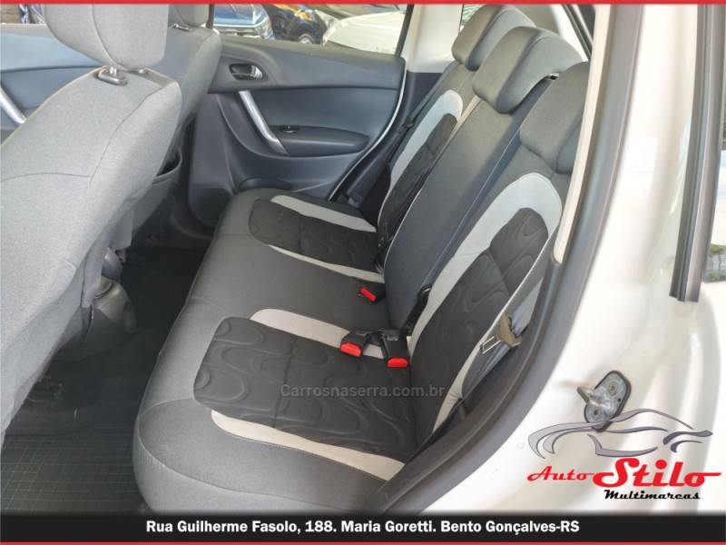 CITROËN - C3 - 2013/2014 - Branca - R$ 42.900,00