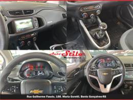 CHEVROLET - ONIX - 2019/2019 - Branca - R$ 71.900,00