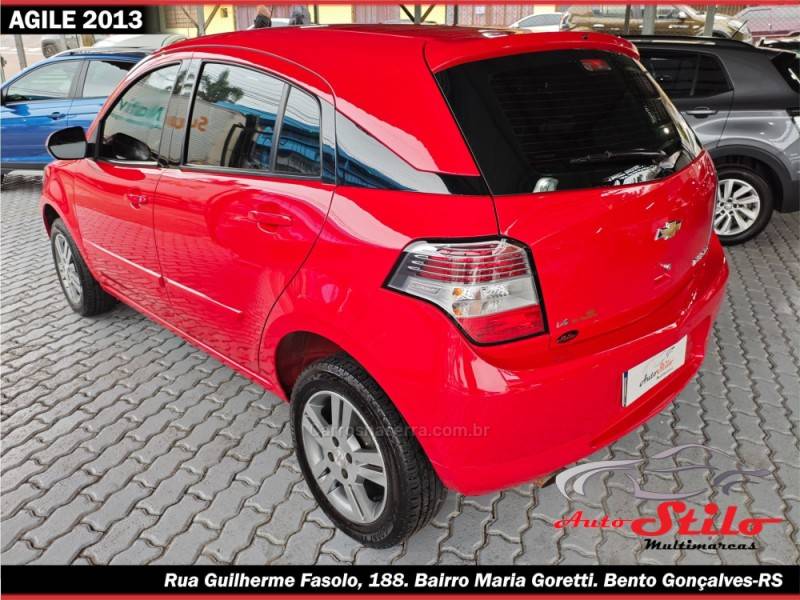 CHEVROLET - AGILE - 2012/2013 - Vermelha - R$ 41.500,00