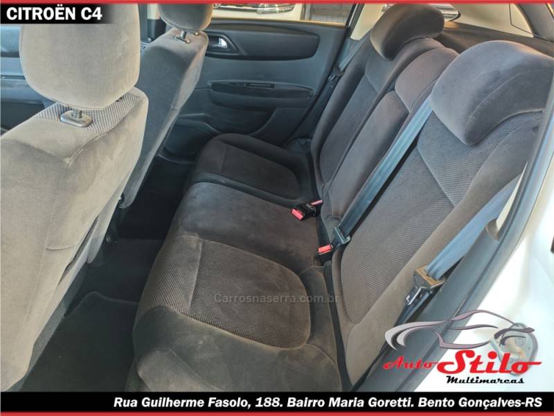 CITROËN - C4 - 2010/2011 - Branca - R$ 30.650,00