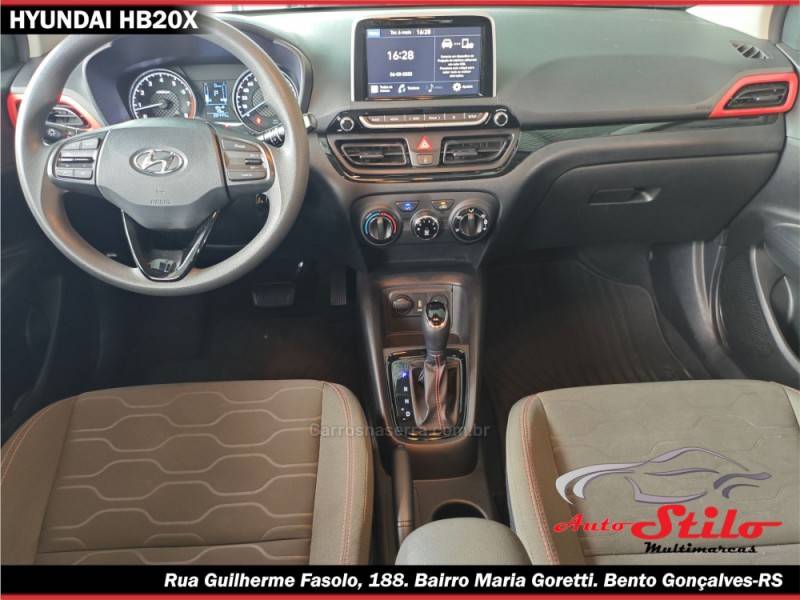 HYUNDAI - HB20X - 2021/2022 - Branca - R$ 84.900,00