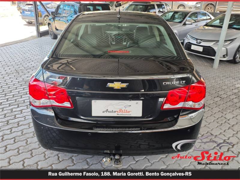 CHEVROLET - CRUZE - 2015/2015 - Preta - R$ 67.900,00