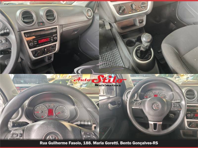 VOLKSWAGEN - VOYAGE - 2015/2016 - Branca - R$ 46.900,00