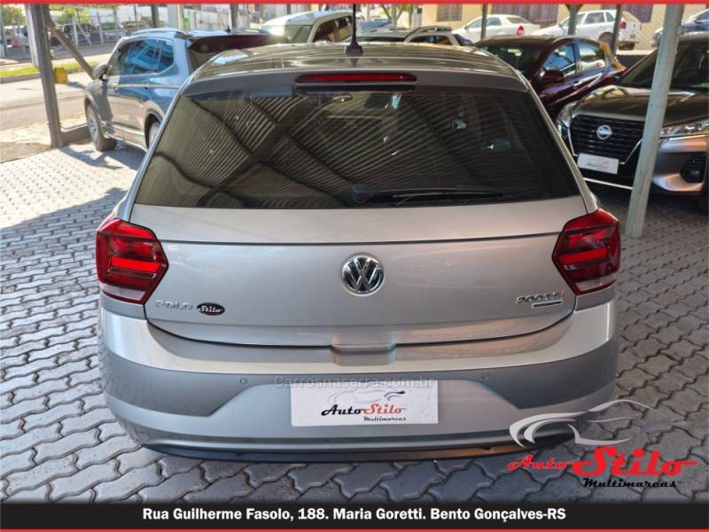 VOLKSWAGEN - POLO - 2018/2019 - Bege - R$ 84.900,00