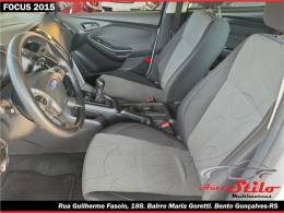 FORD - FOCUS - 2014/2015 - Prata - R$ 59.900,00