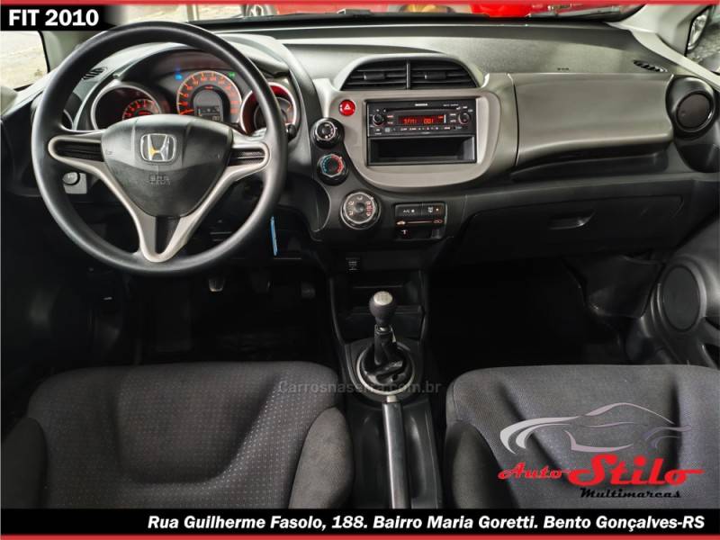 HONDA - FIT - 2010/2010 - Preta - R$ 41.900,00