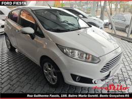 FORD - FIESTA - 2015/2015 - Branca - R$ 49.900,00