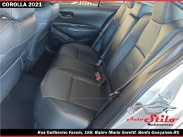 TOYOTA - COROLLA - 2020/2021 - Prata - R$ 128.900,00