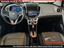 CHEVROLET - TRACKER - 2015/2015 - Branca - R$ 72.900,00