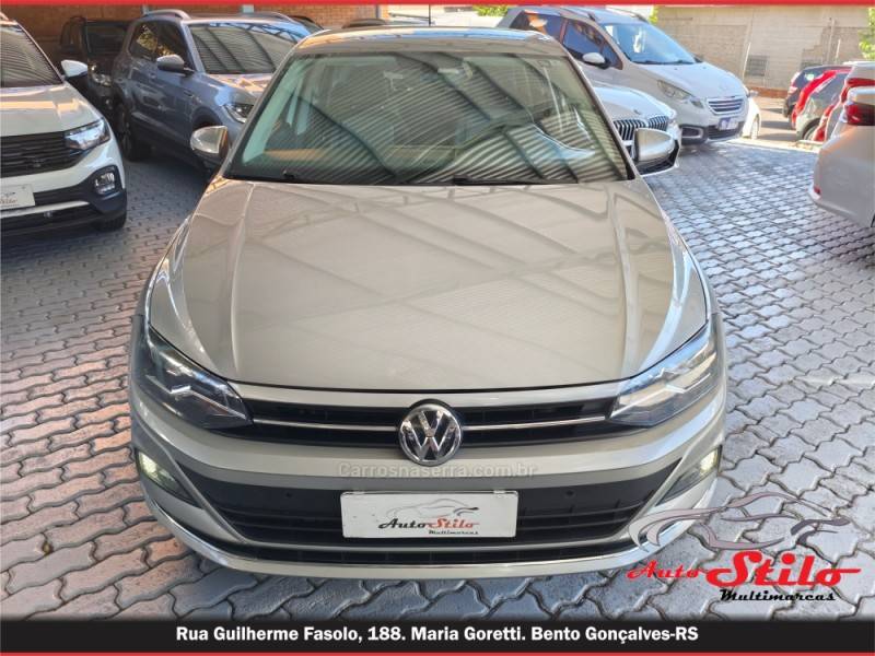 VOLKSWAGEN - POLO - 2018/2019 - Bege - R$ 84.900,00