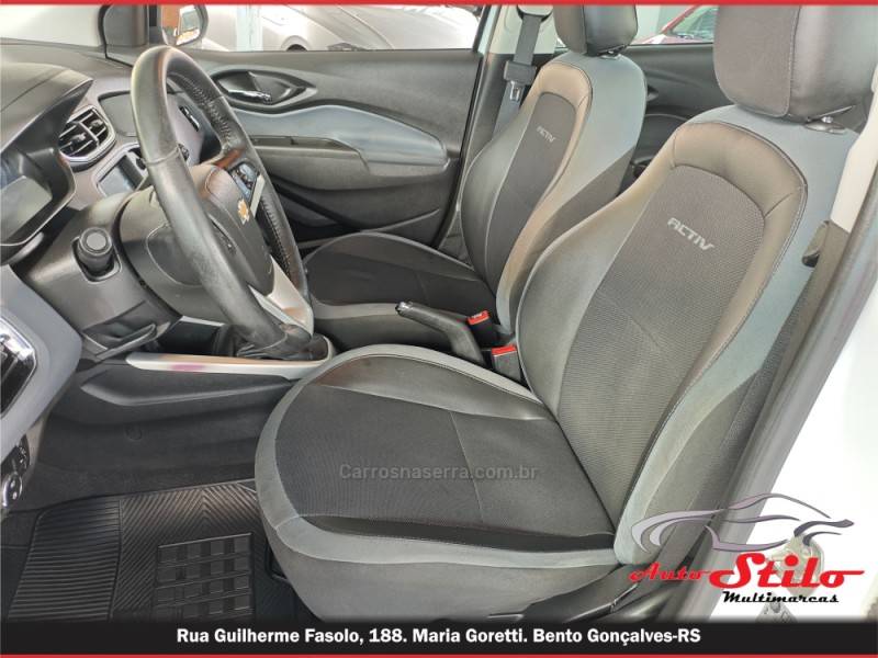 CHEVROLET - ONIX - 2019/2019 - Branca - R$ 71.900,00
