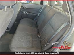 FORD - FOCUS - 2008/2009 - Bege - R$ 31.900,00