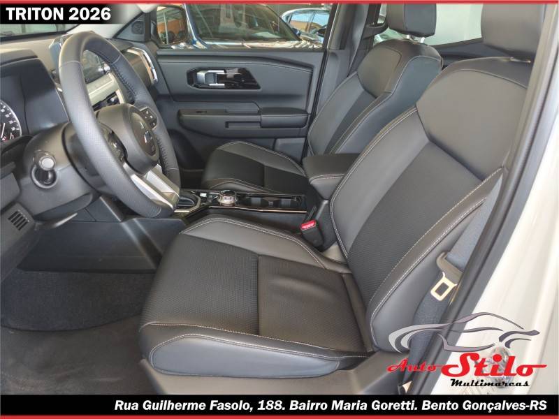 MITSUBISHI - L200 TRITON - 2025/2026 - Branca - R$ 300.000,00