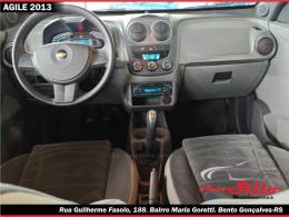CHEVROLET - AGILE - 2012/2013 - Vermelha - R$ 41.500,00