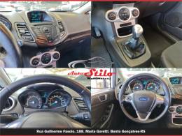 FORD - FIESTA - 2013/2014 - Branca - R$ 42.900,00