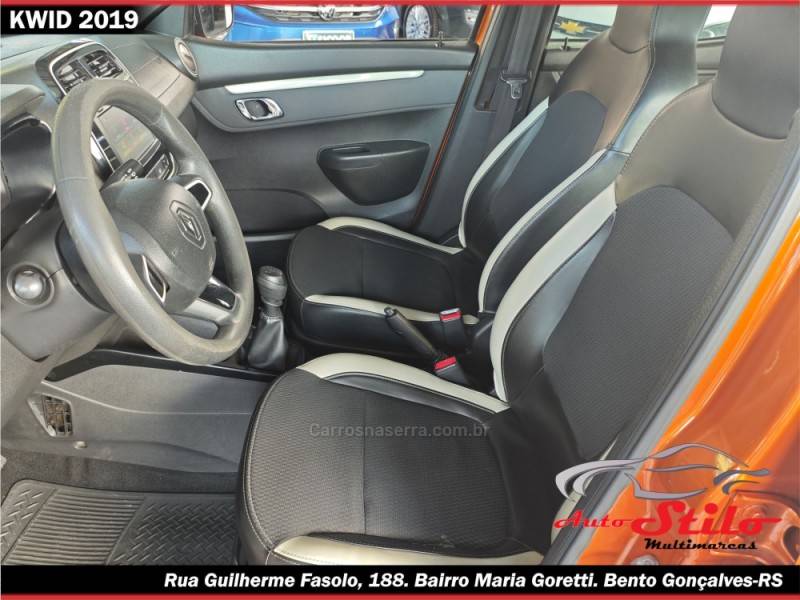 RENAULT - KWID - 2018/2019 - Laranja - R$ 39.900,00